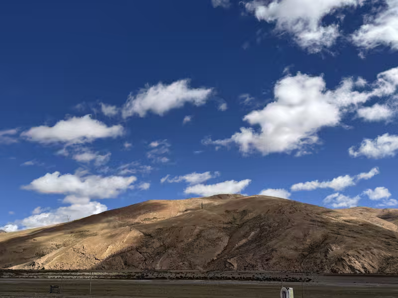 西藏自治区阿里地区普兰县霍尔镇中骏石油集团马攸桥加油站(阿里第一站)